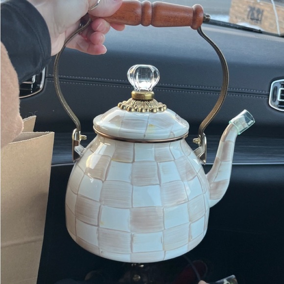 Mocha Check Tea Kettle with Wooden Handle - Picture 2 of 4
